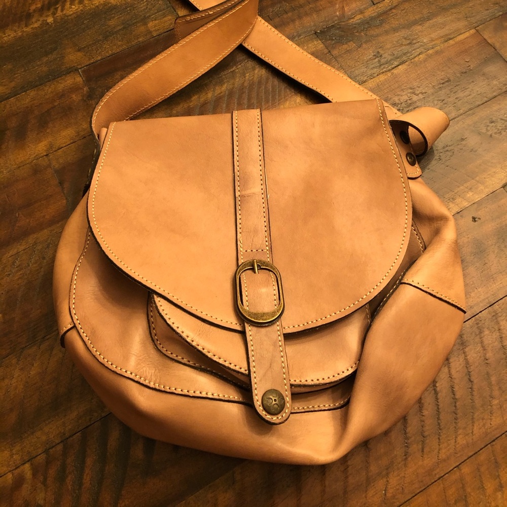 Patricia Nash Leather crossbody in Beige
